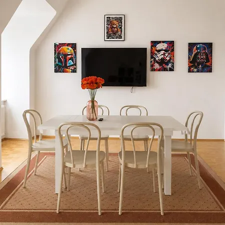 Homes - Centre Apartman