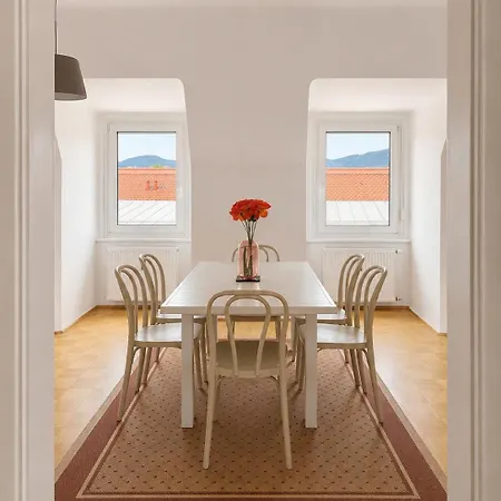 Homes - Centre Apartman